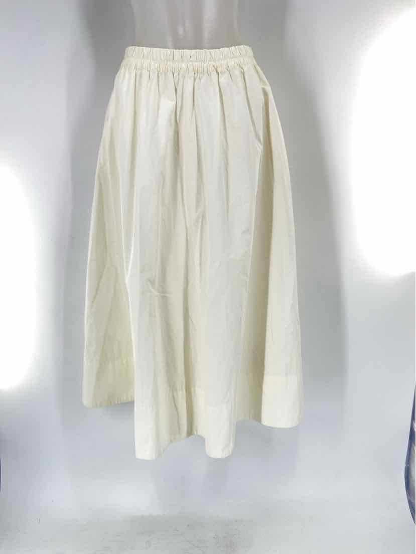 Size M GAP Cream Skirt