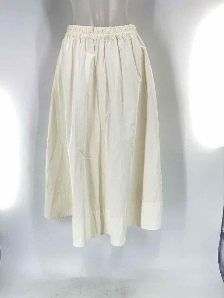Size M GAP Cream Skirt