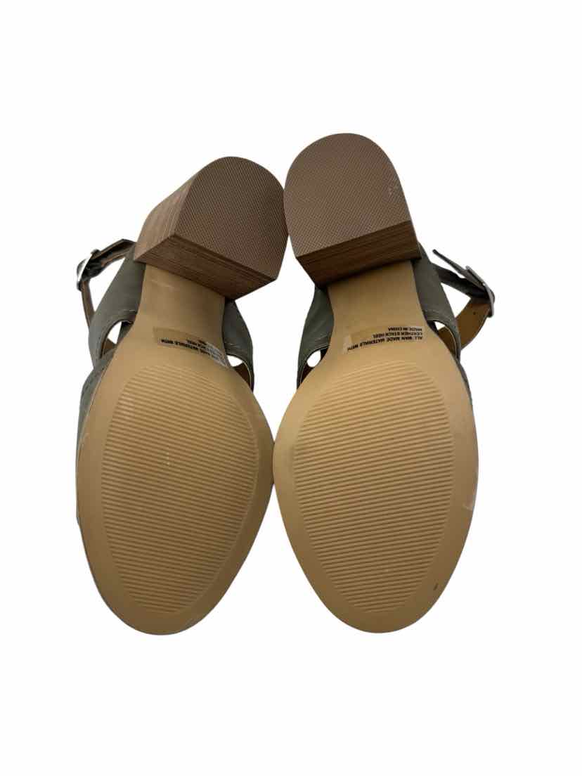 Shoe Size 9 Dolce Vita Olive Sandals
