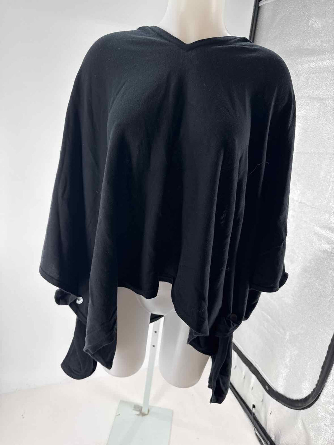 Size XL GAP Black Sweater