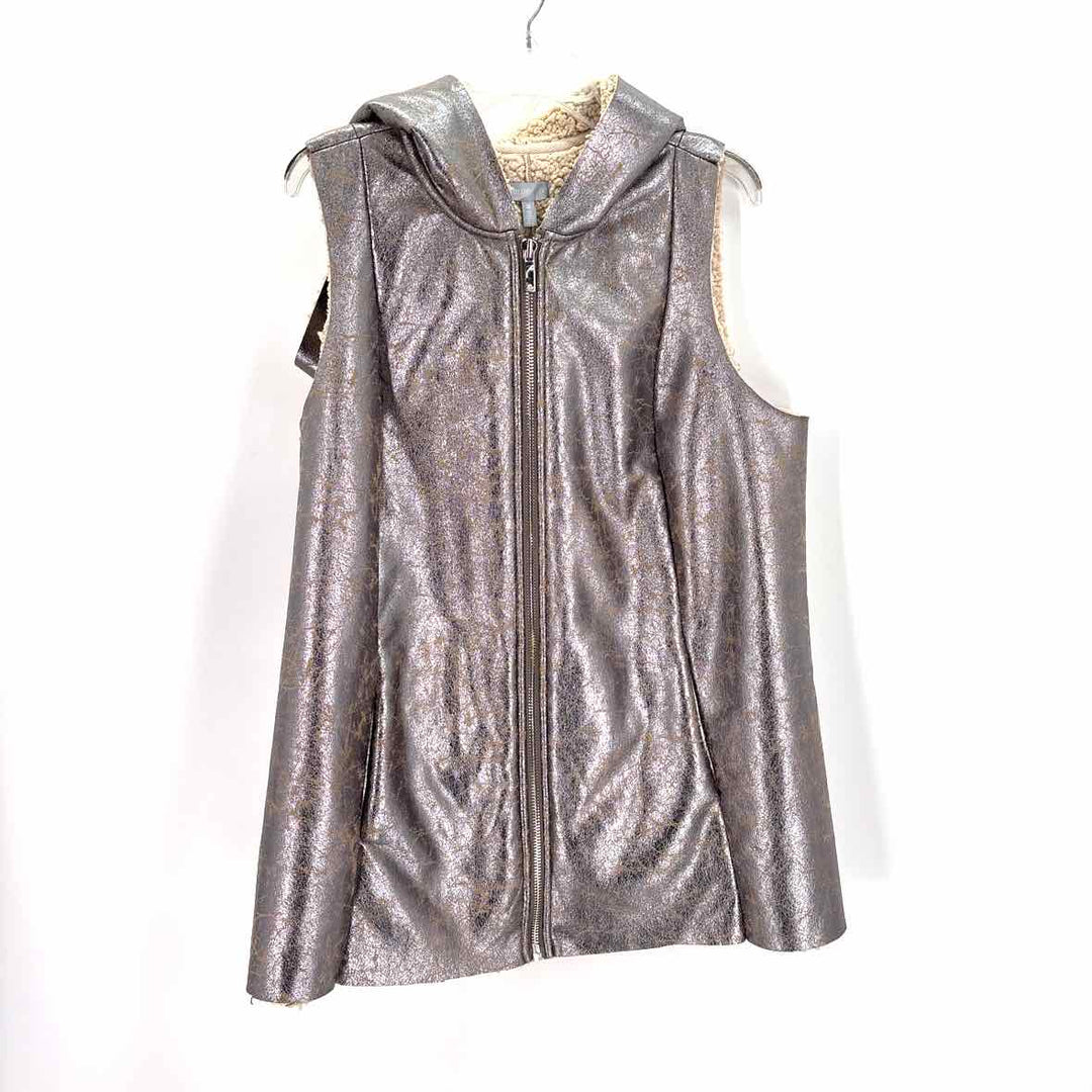 Size 1X Silver Faux Leather Fleece Vest