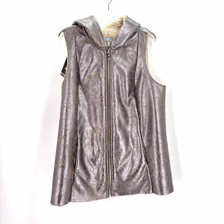 Size 1X Silver Faux Leather Fleece Vest