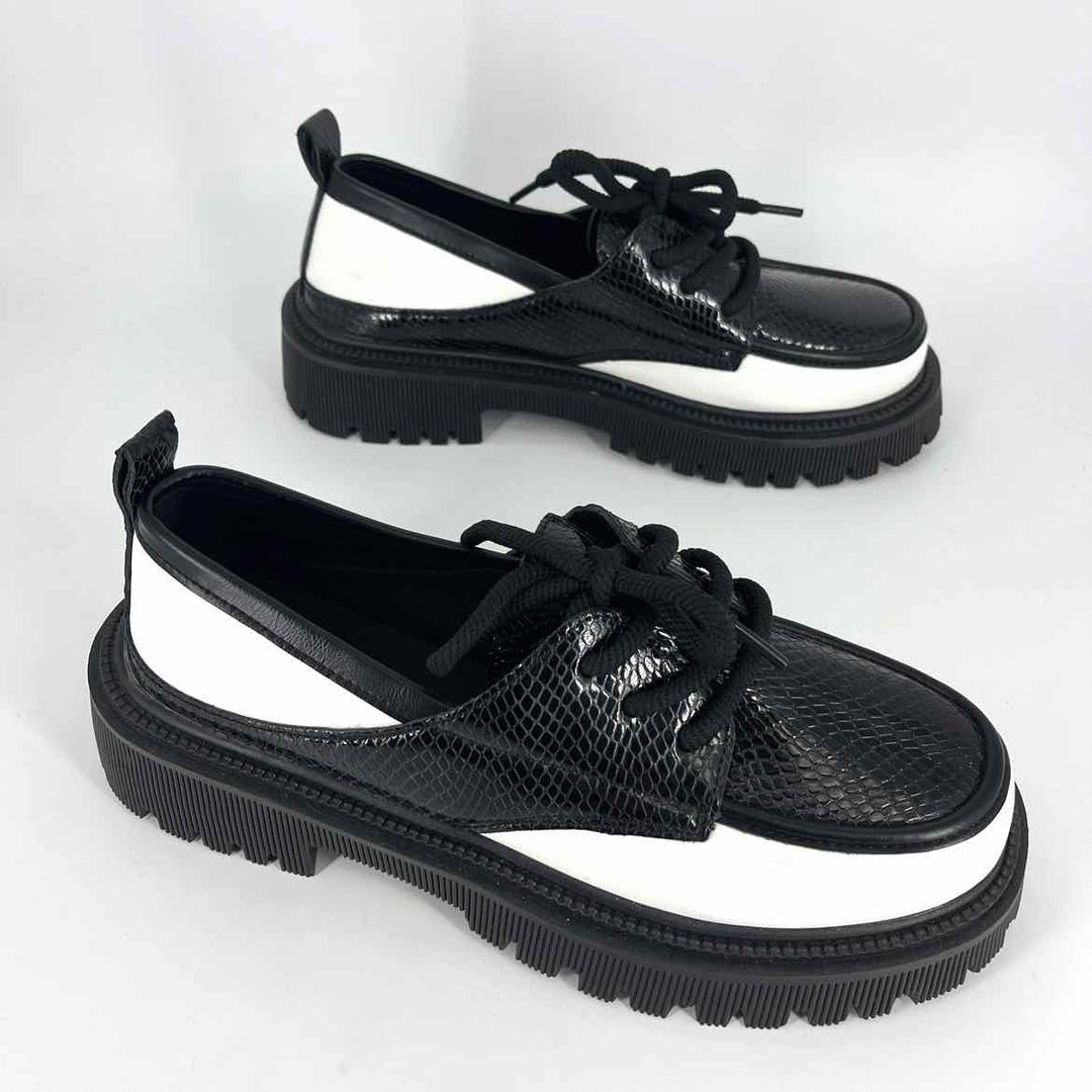 Shoe Size 42 Black Loafers