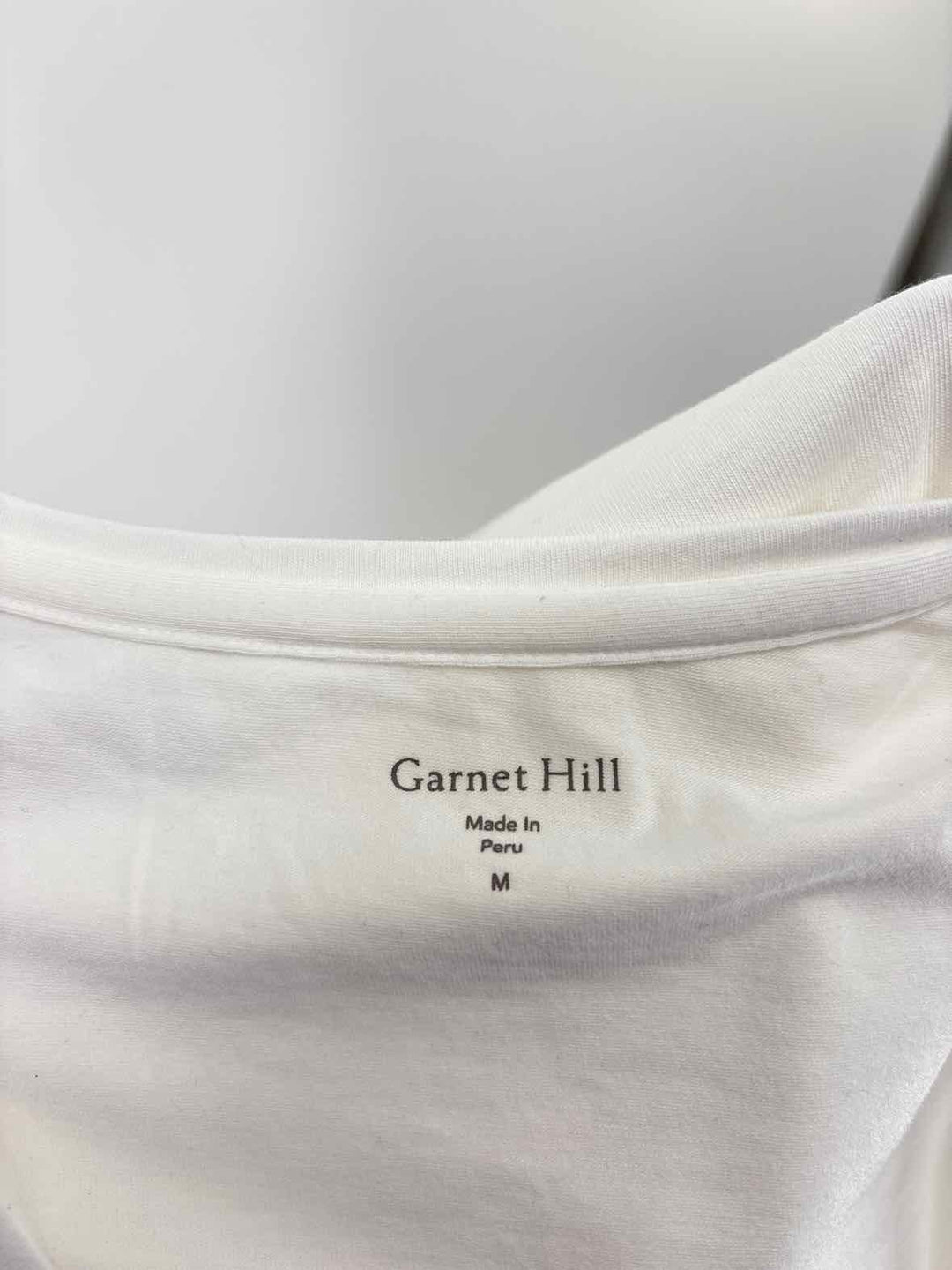 Size M GARNET HILL White Cotton Shirt