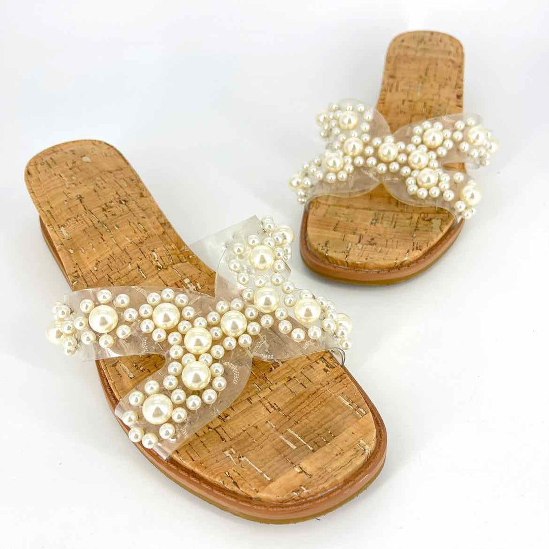 Shoe Size 8.5 Anne Klein Ivory Sandals