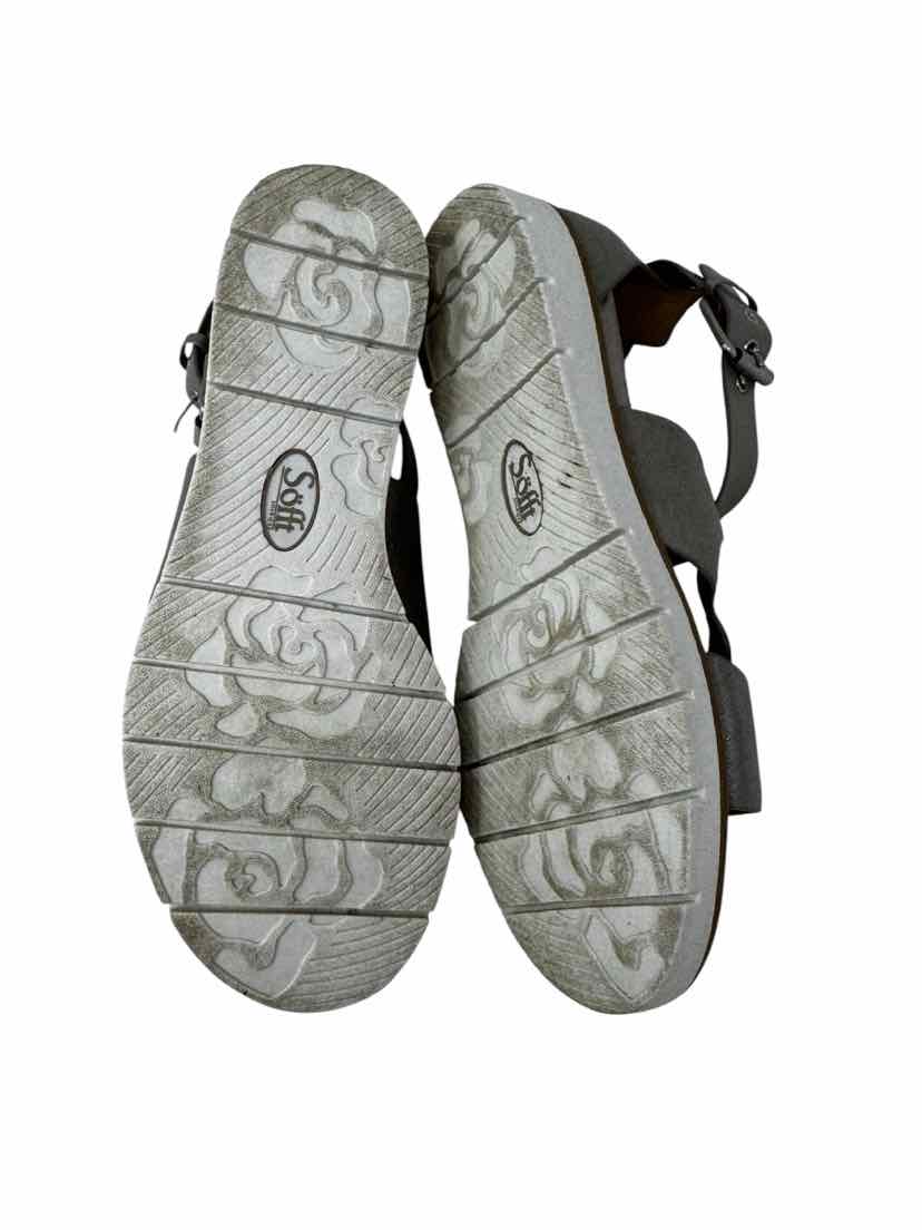 Shoe Size 7 SOFFT Silver Sandals