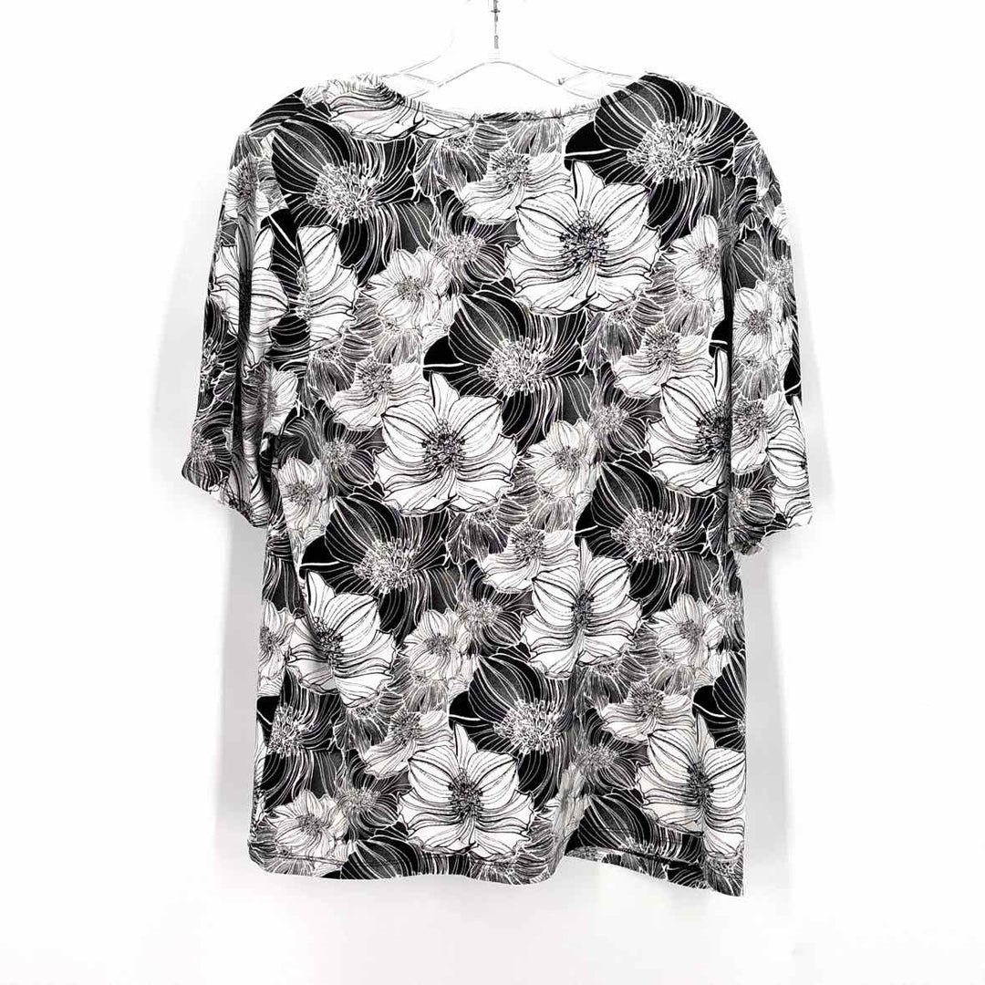 Size L Chico's Black Shirt