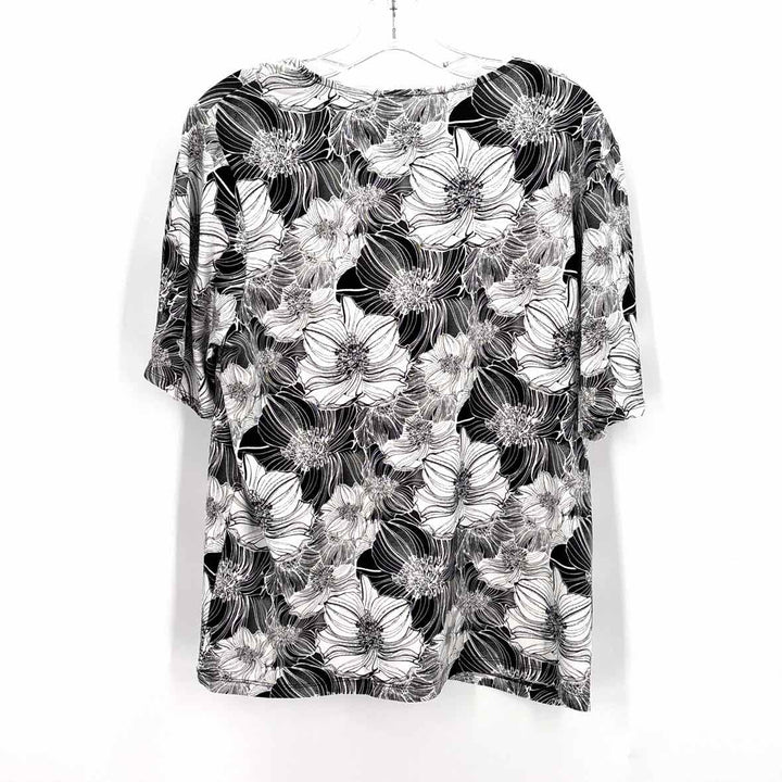 Size L Chico's Black Shirt
