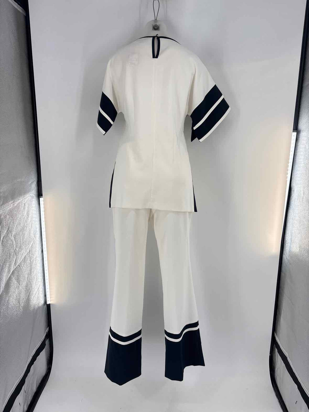 Size 2 ETCETERA Cream 2 PC Dress