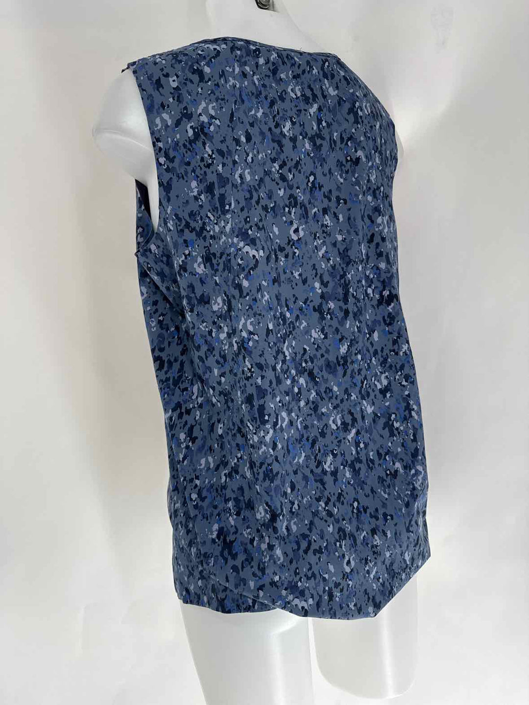 Size M Athleta Blue Shirt
