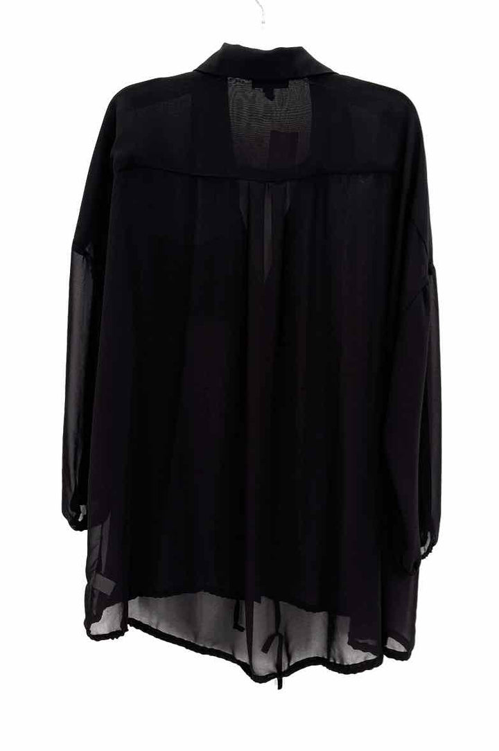 Size 1 Torrid Black Shirt