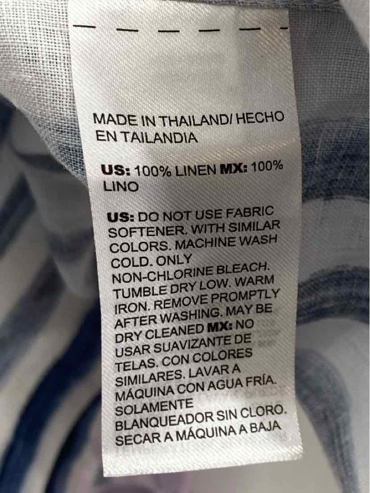 Size 4 Chico's White Shirt
