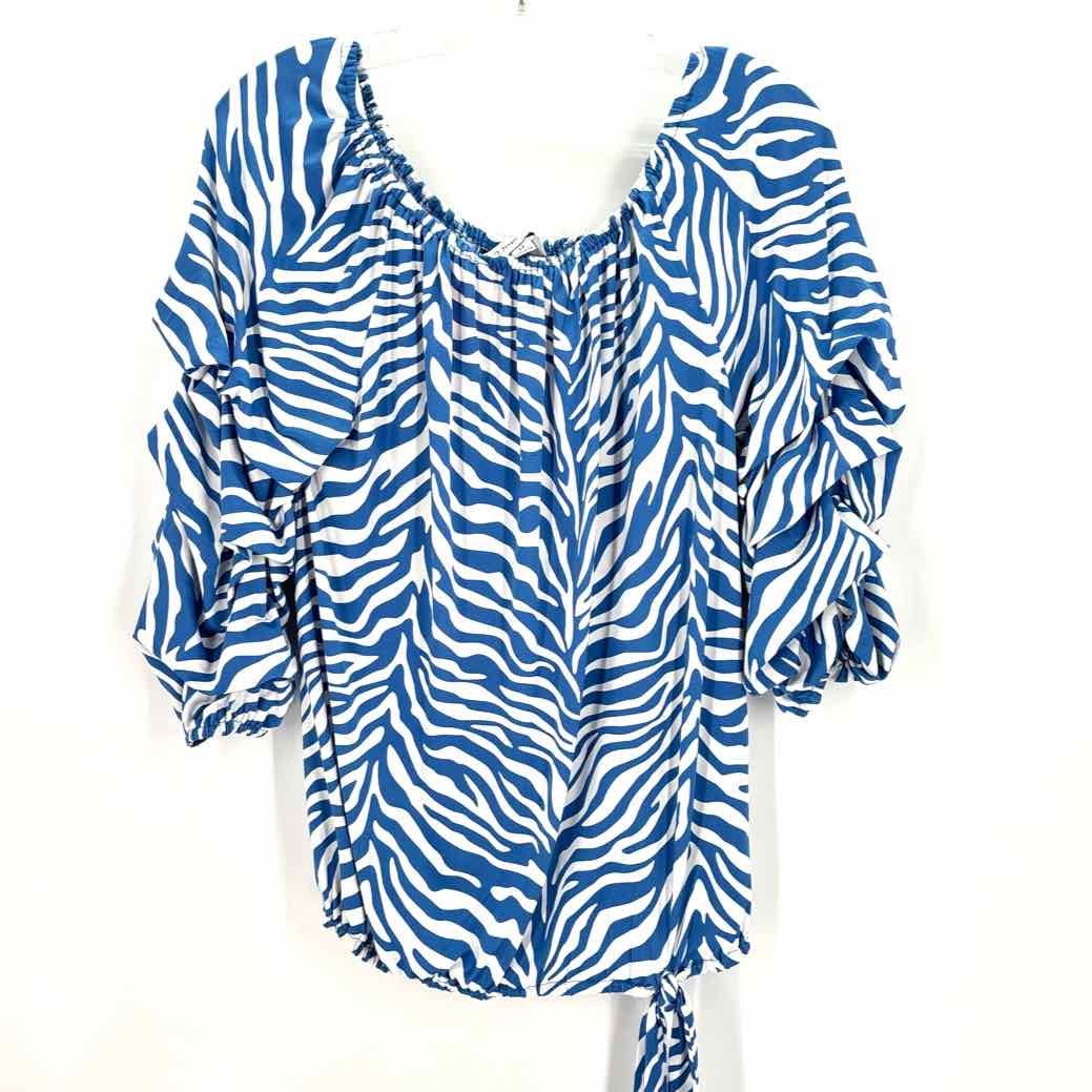 Size M Blue Print Shirt