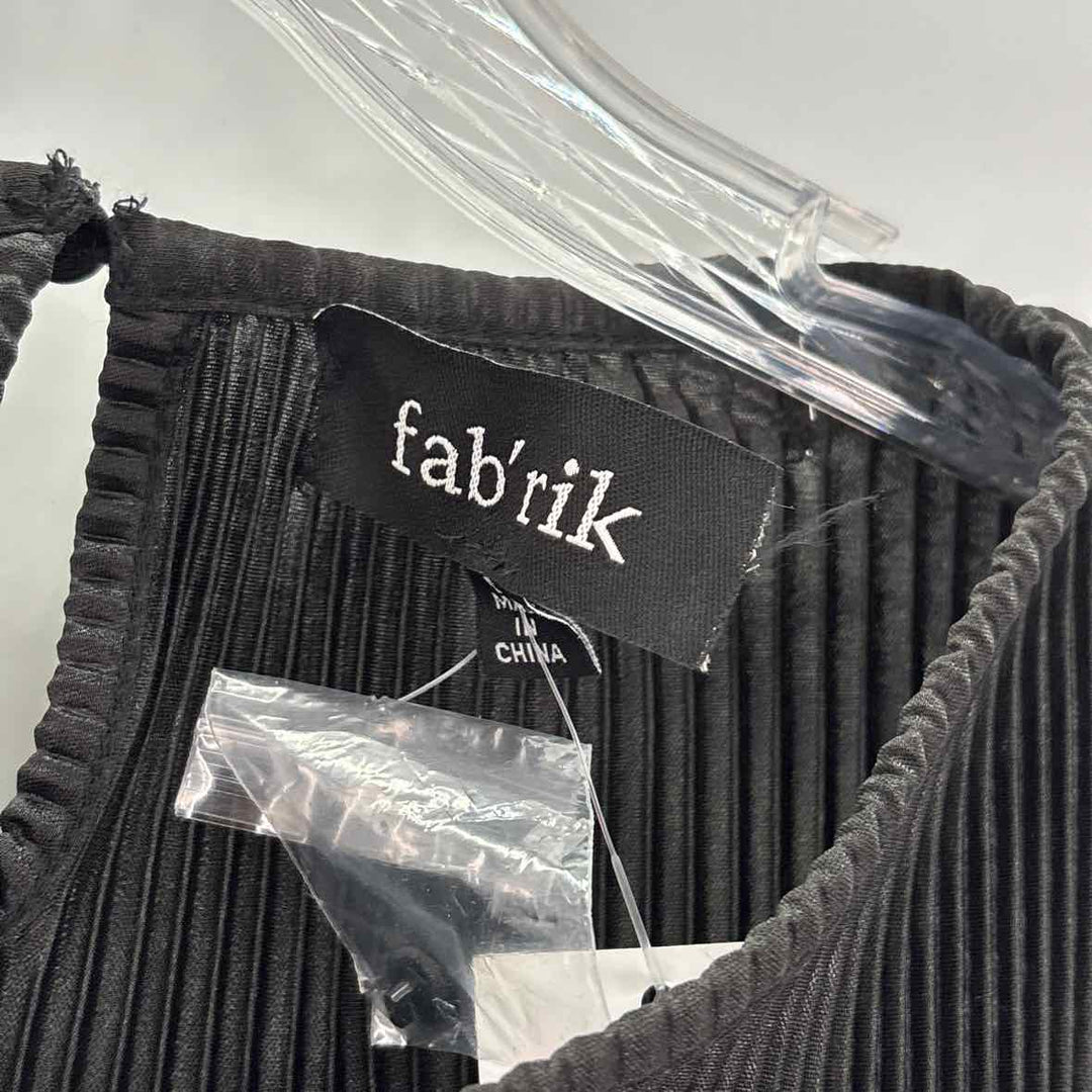 Size S FABRIK Black Shirt