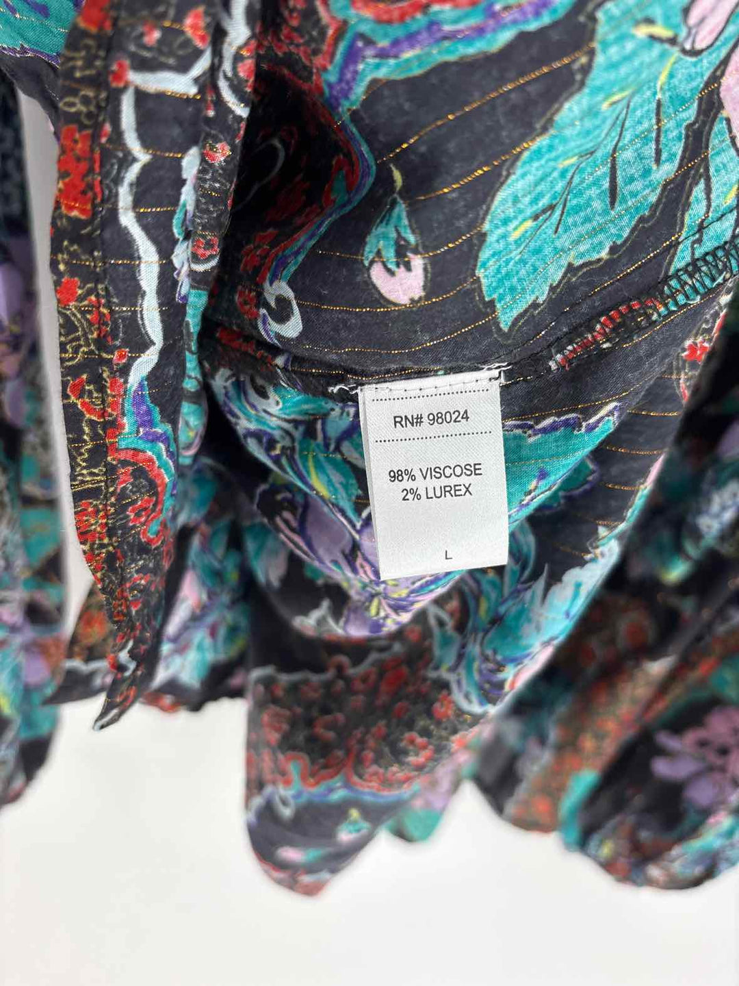 Size L LOVE THE LABEL Multi-Color Shirt