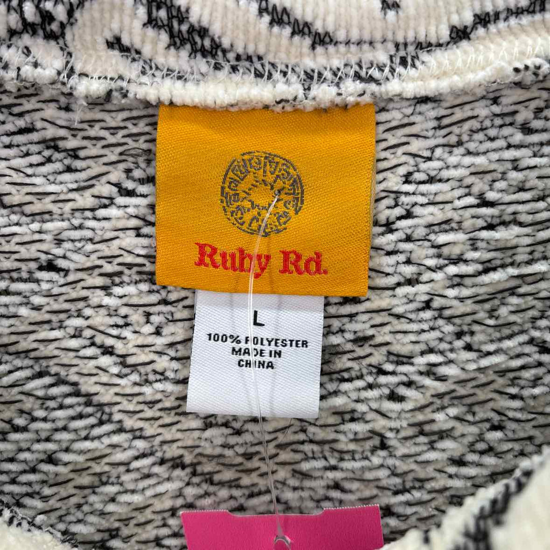 Size L Ruby Rd Ivory Shirt