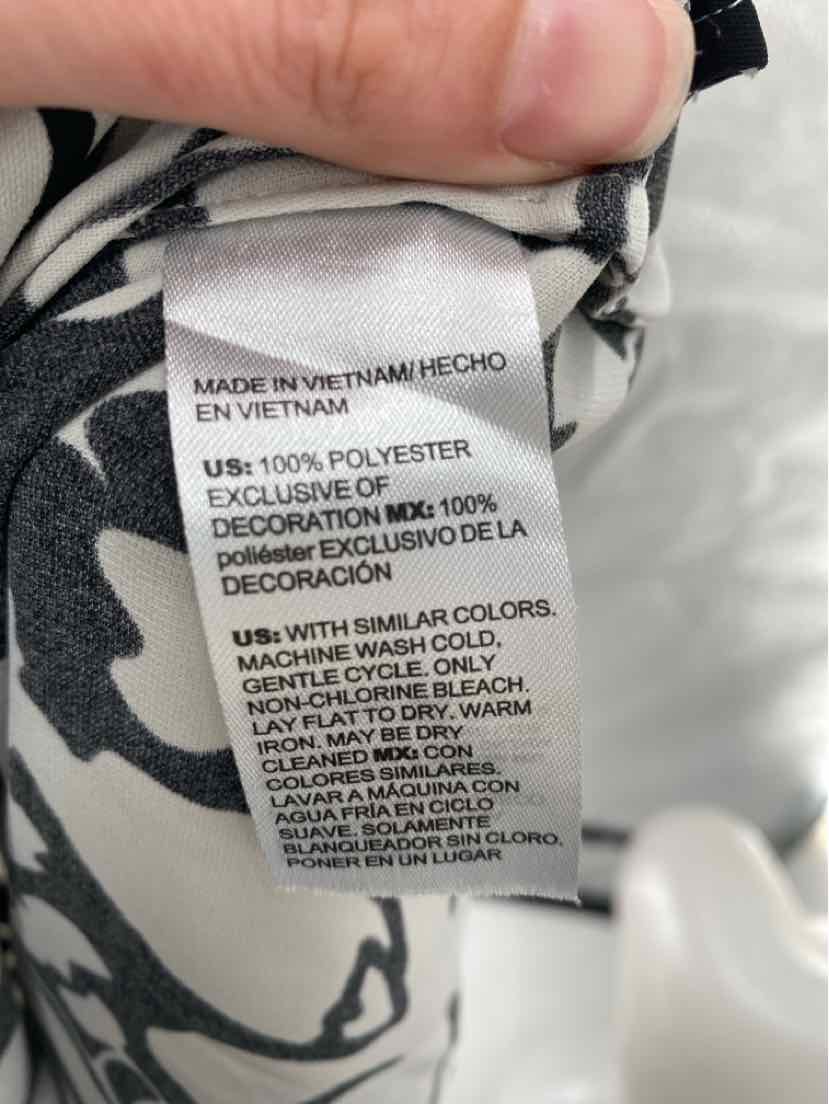 Size 16 Chico's Black/White Shirt