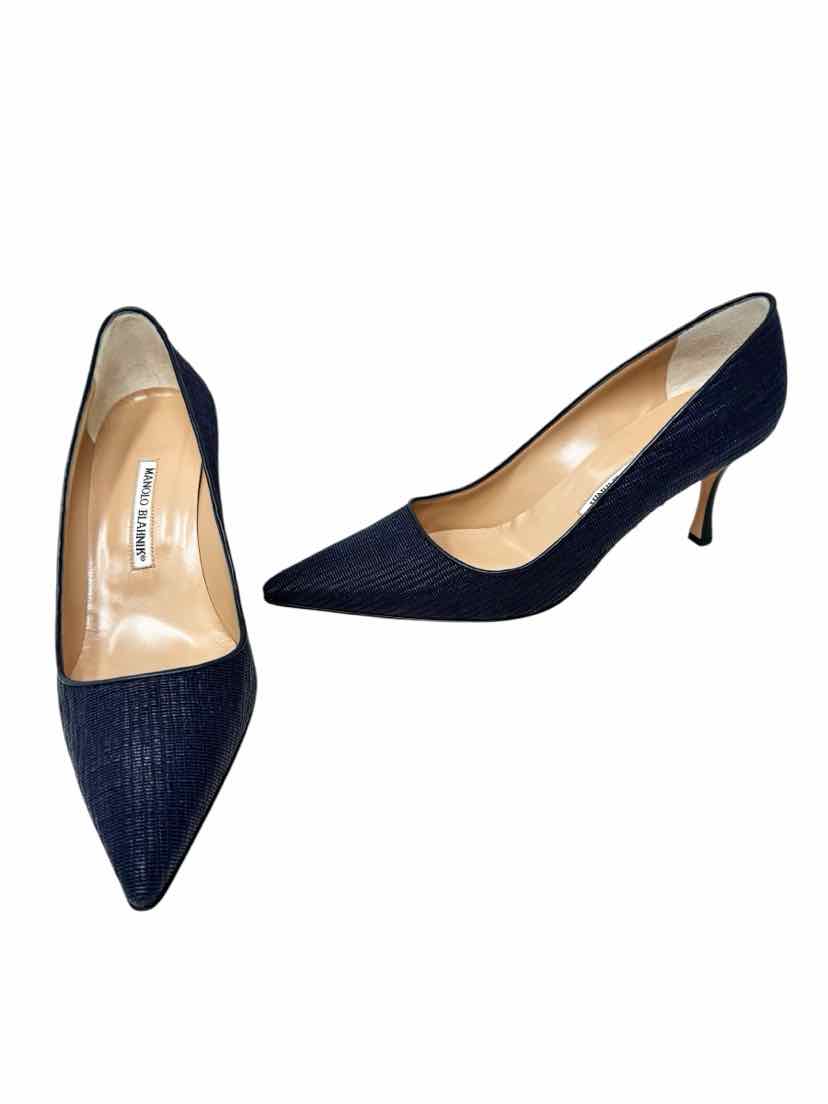 Shoe Size 11 MANOLO BLAHNIK Navy Luxury - Pumps