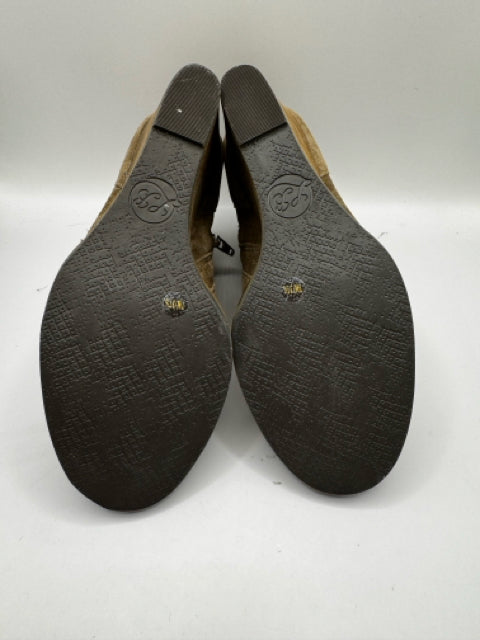Shoe Size 7 LUCKY Olive Suede Boots