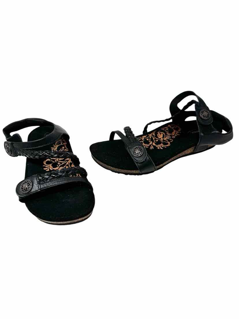 Shoe Size 9 AETREX Black Sandals