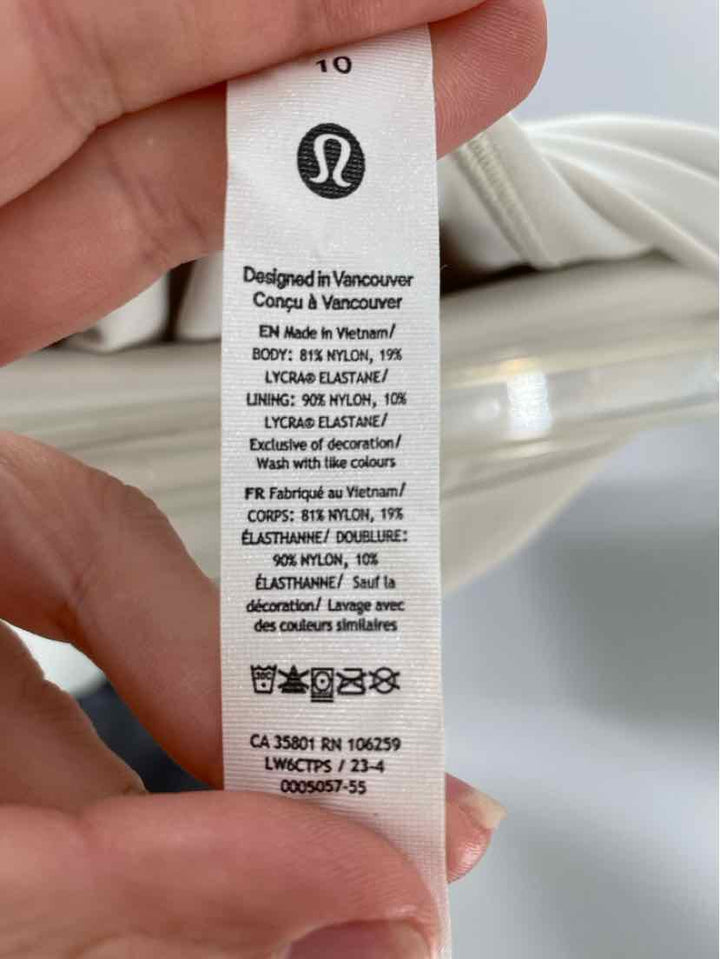 Size 10 Lululemon Ivory Capri
