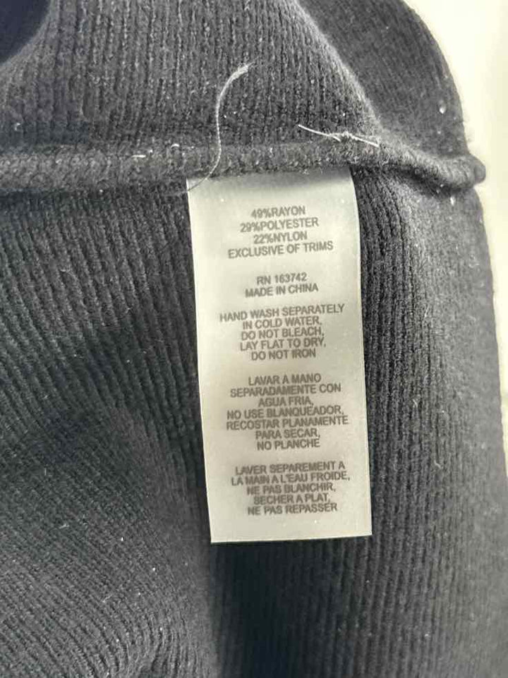 Size L Black Sweater