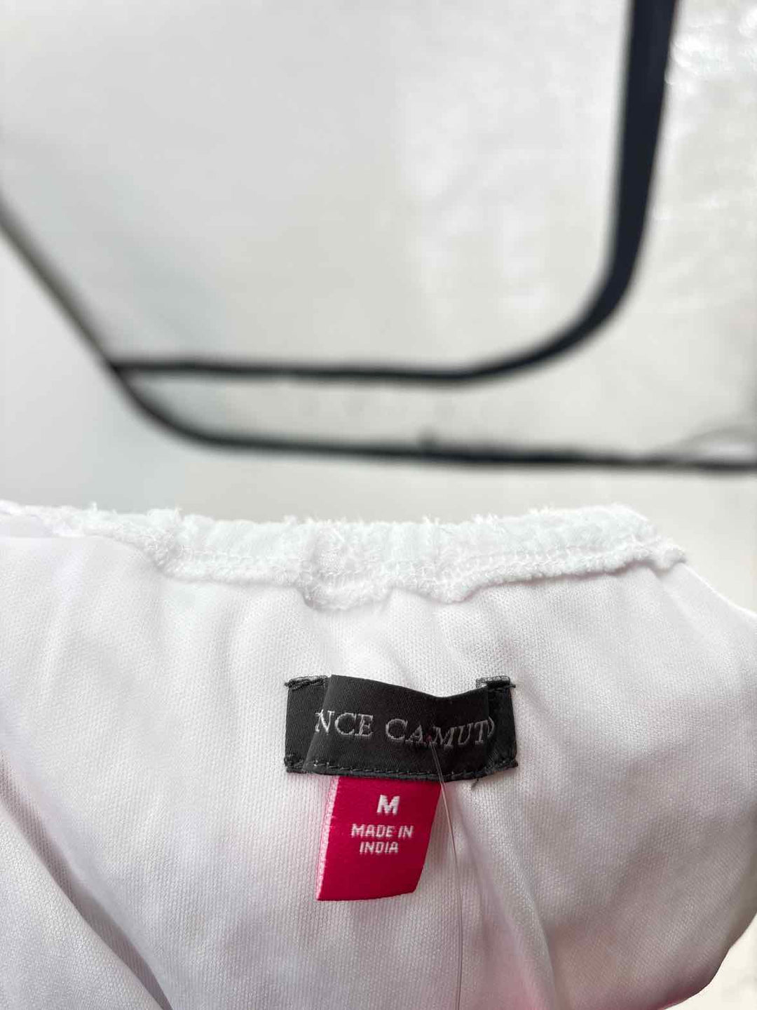 Size M Vince Camuto White Shirt