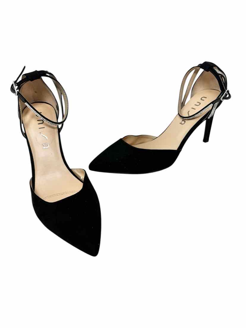 Shoe Size 9.5 UNISA Black Rhinestone Pumps