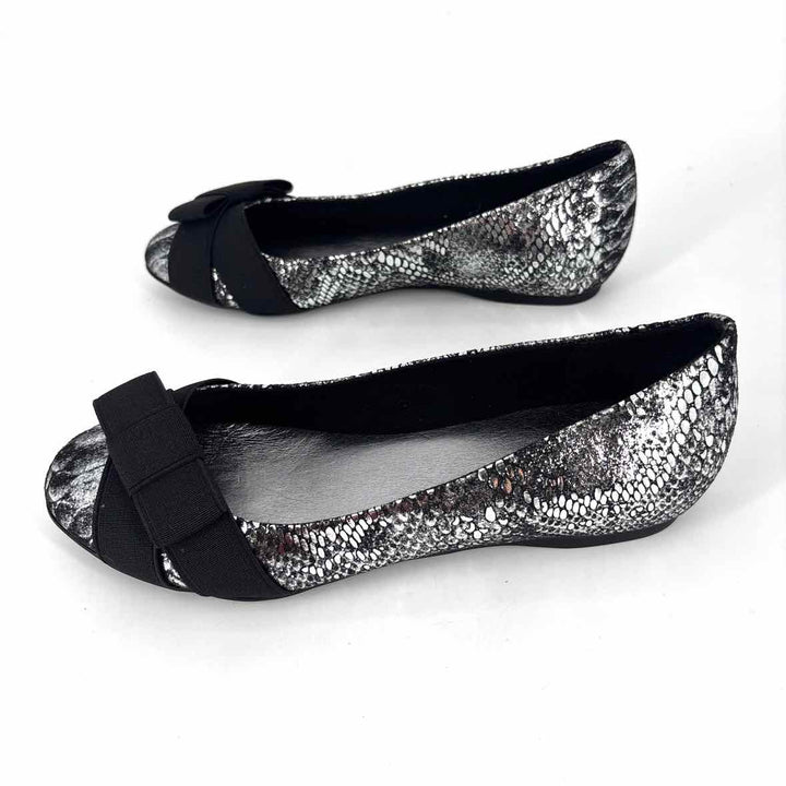 Shoe Size 7.5 CHINESE LAUNDRY Silver Flats