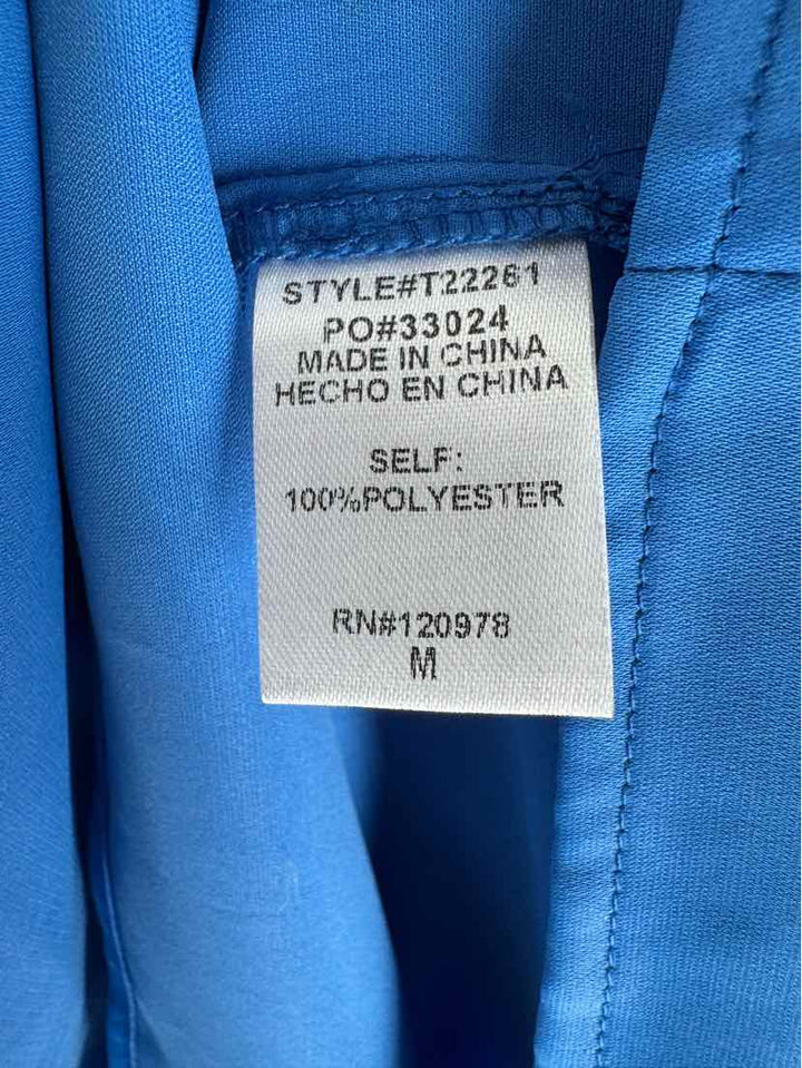 Size M ENTRO Blue Shirt