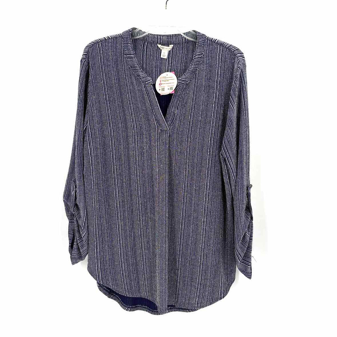 Size XL CATO Navy Shirt