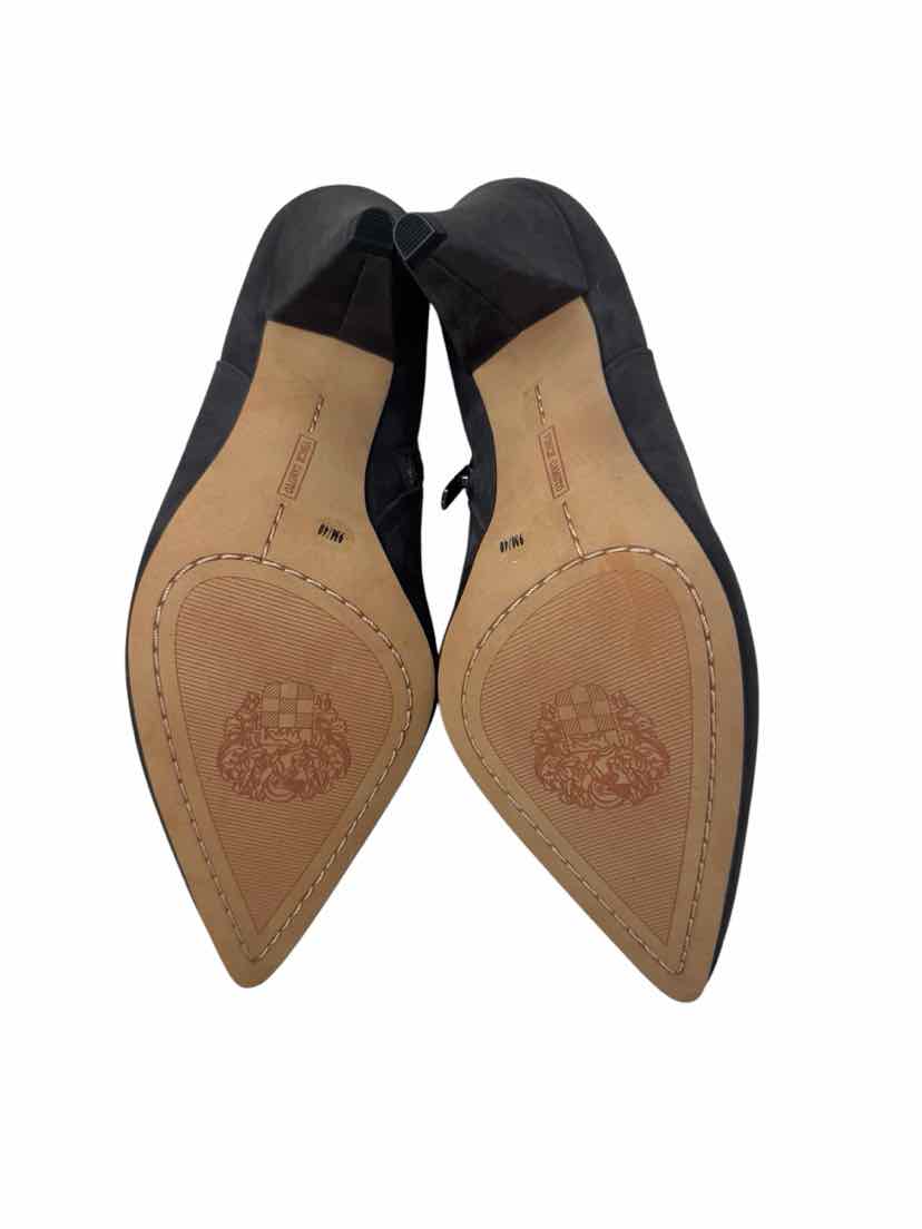 Shoe Size 9 Vince Camuto Gray Suede Boots