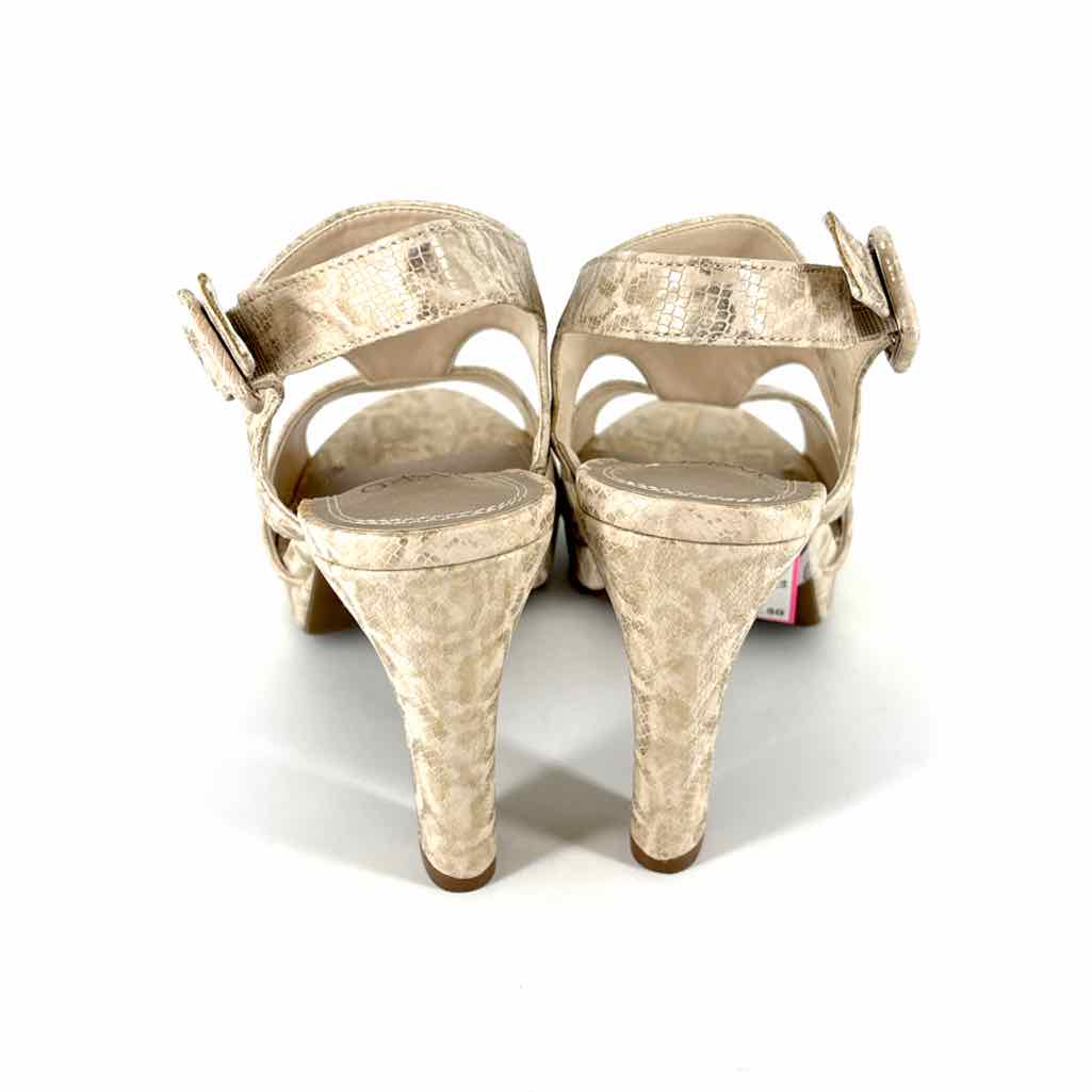 Shoe Size 8.5 IMPO Champagne Sandals