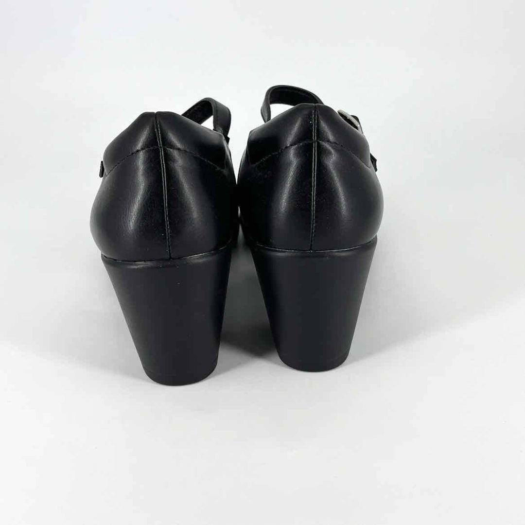 Shoe Size 9 Black Pumps