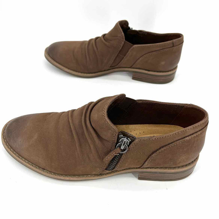 Shoe Size 8 CLARKS Brown Leather Boots