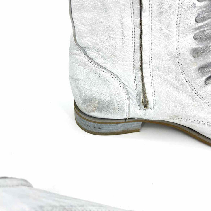 Shoe Size 38 Silver Leather Boots