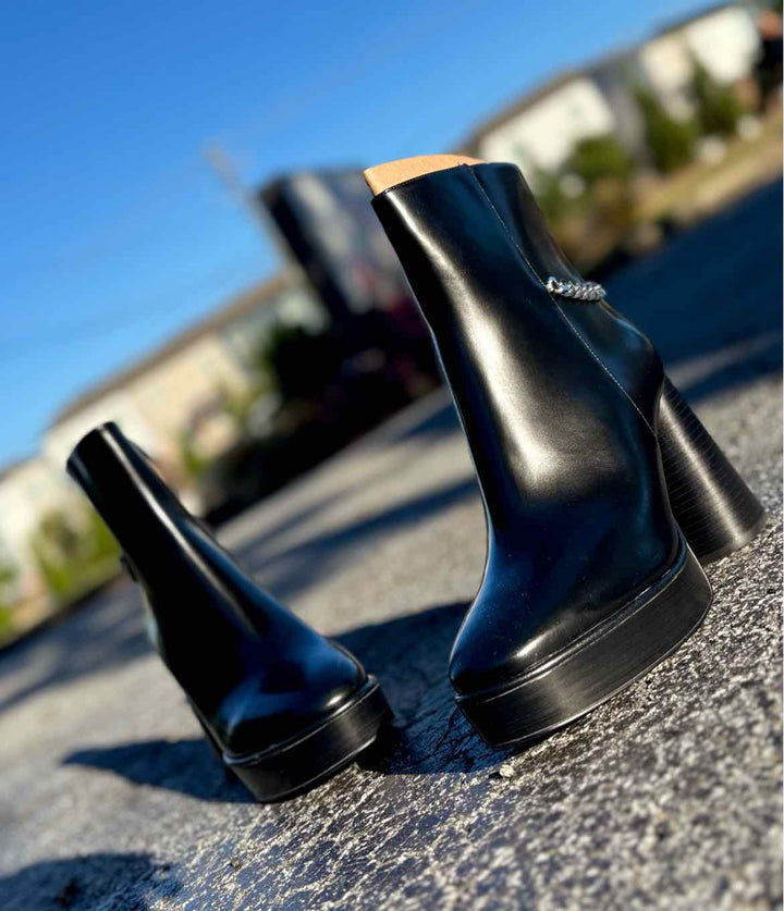Shoe Size 10 Michael Kors Black Leather Boots