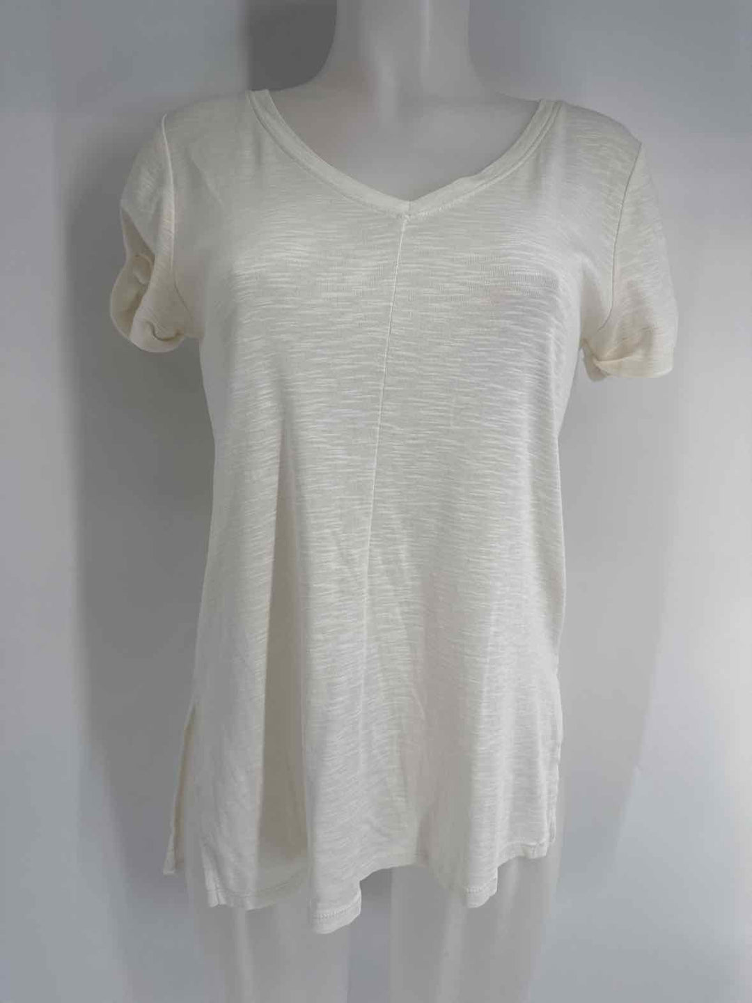Size XS J JILL Ivory Knit Shirt