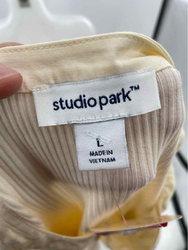 Size L Yellow Shirt