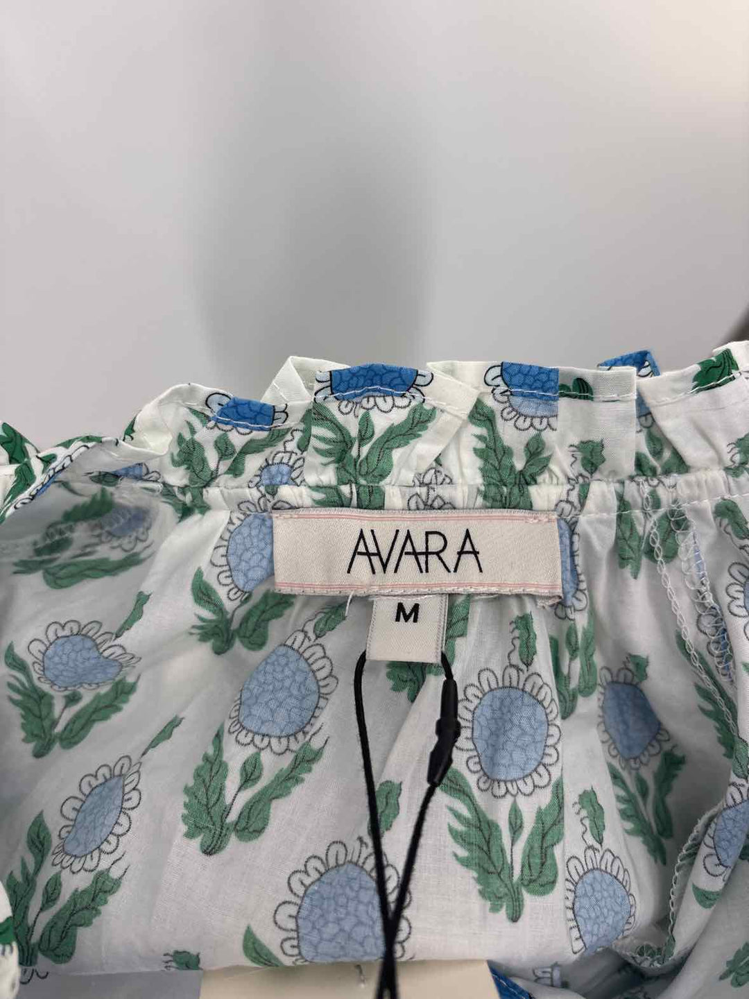 Size M AVARA Cream Dress