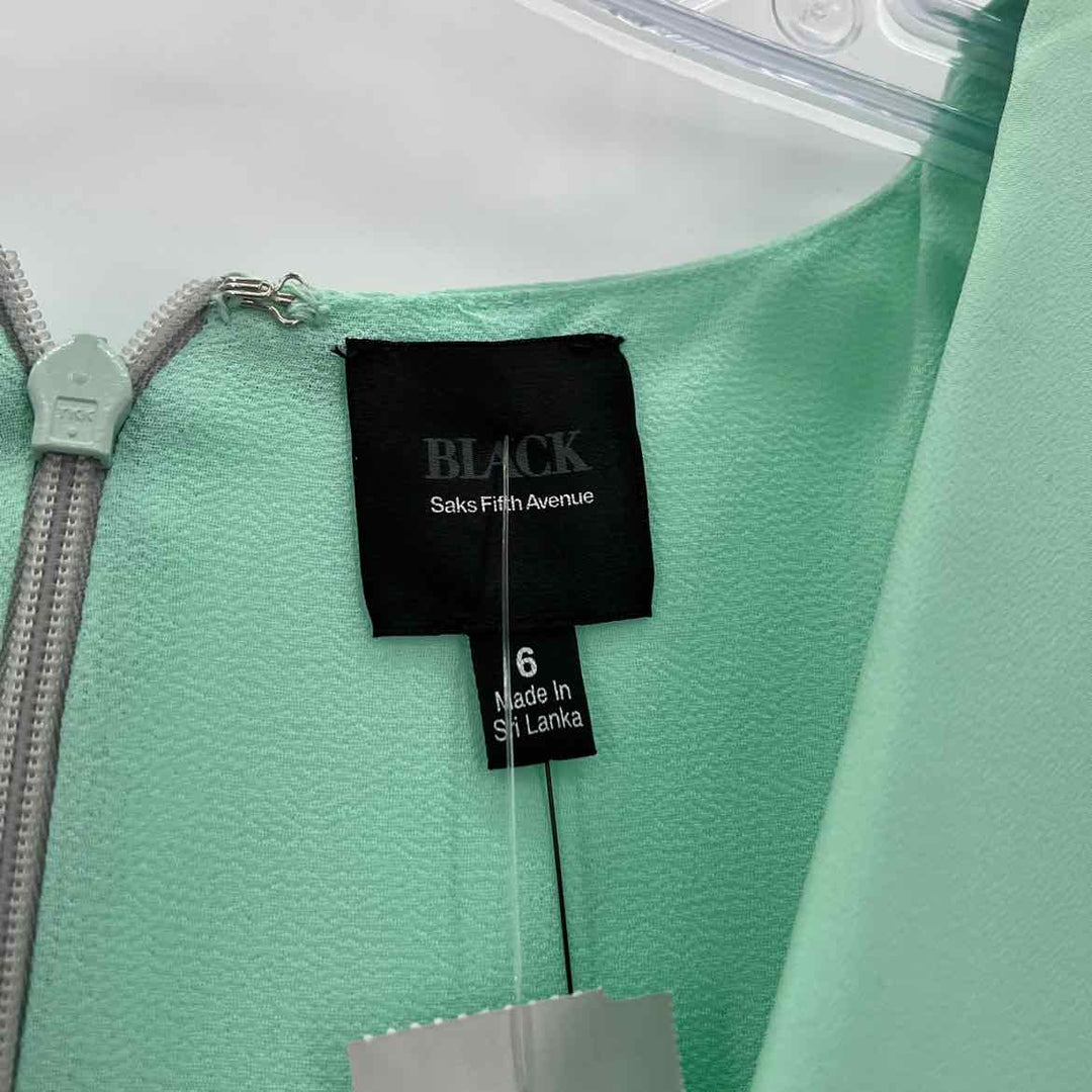 Size 6 SAKS FIFTH AVENUE MINT Dress