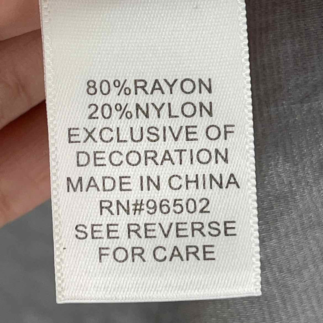 Size XL Gray Shirt