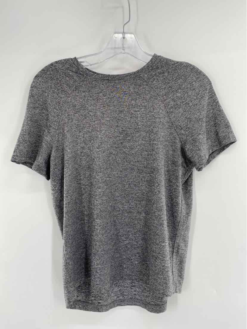 Size M Lululemon Gray Shirt