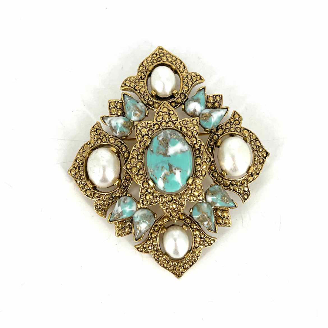Brooch