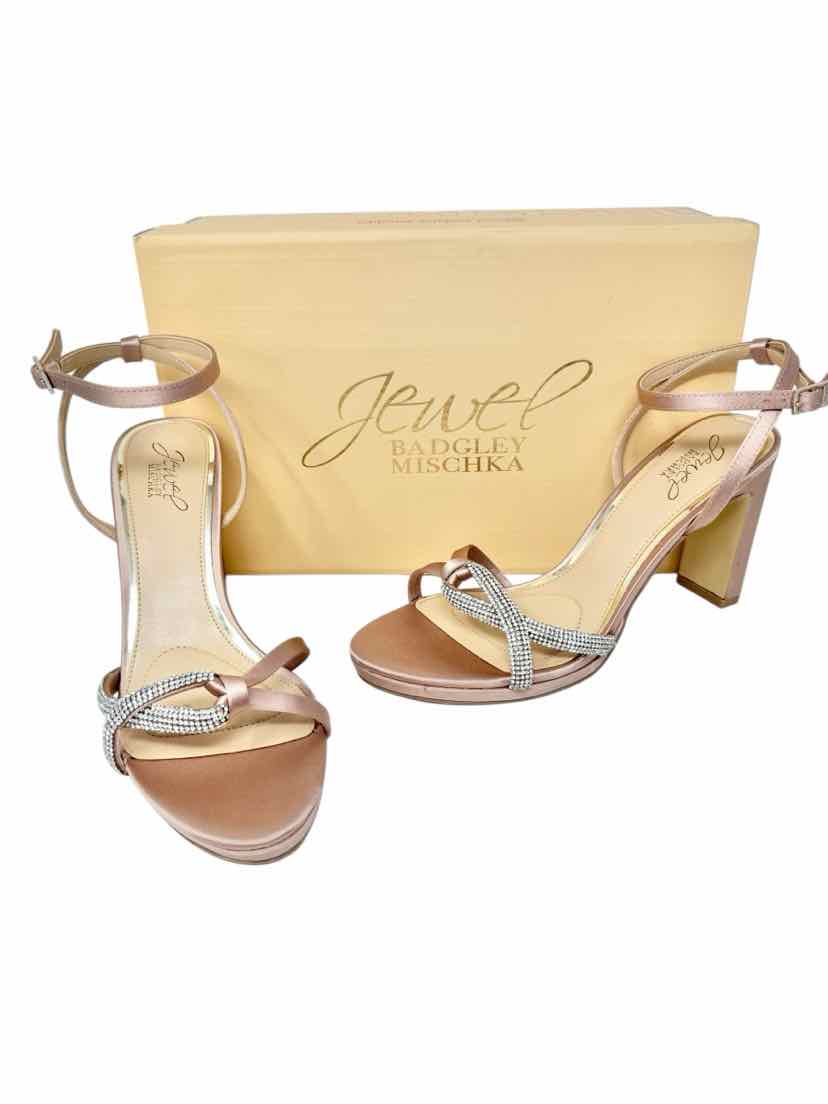 Shoe Size 8 Badgley Mischka Pink Sandals