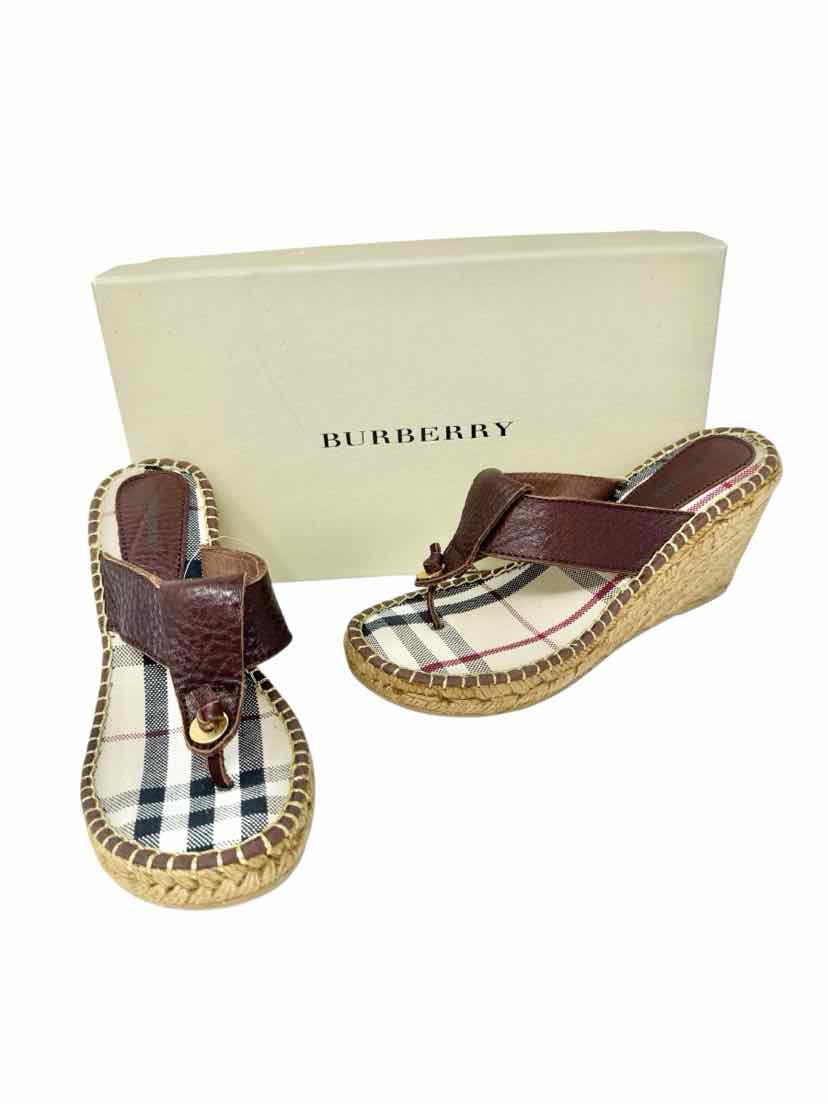 Shoe Size 37 Burberry Brown Print Sandals