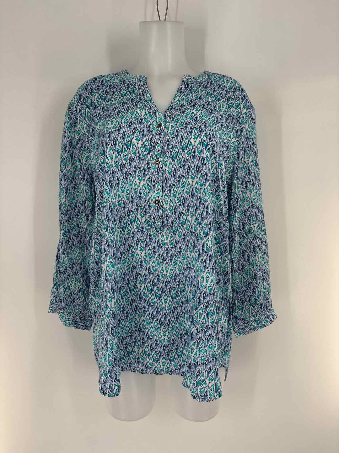 Size XL Multi-Color Shirt