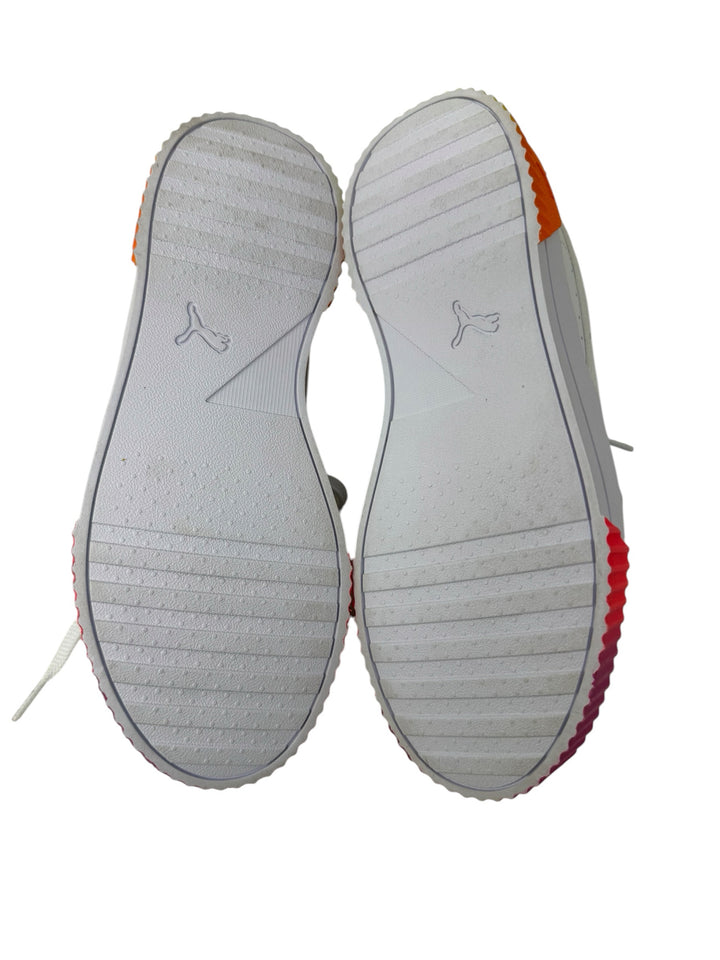 Shoe Size 7 Puma White Leather Sneakers