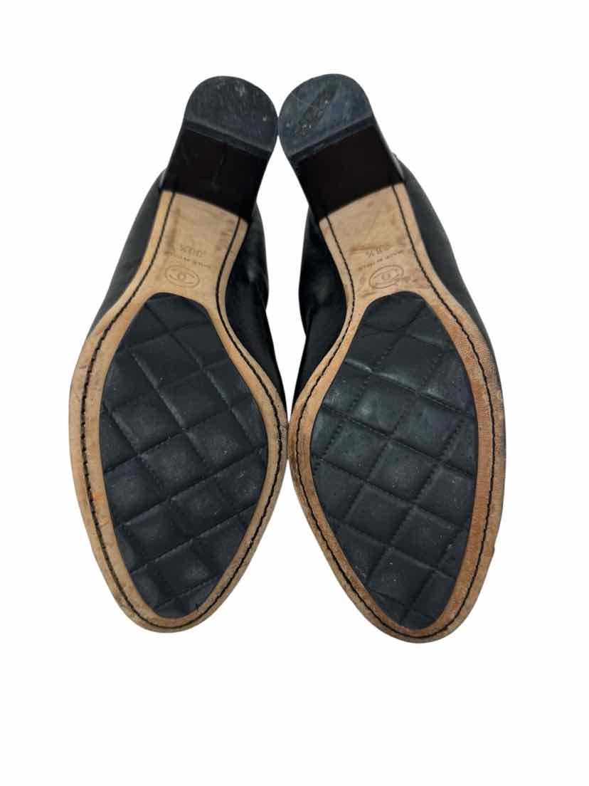 Shoe Size 38.5 Chanel Black Leather Luxury - Pumps