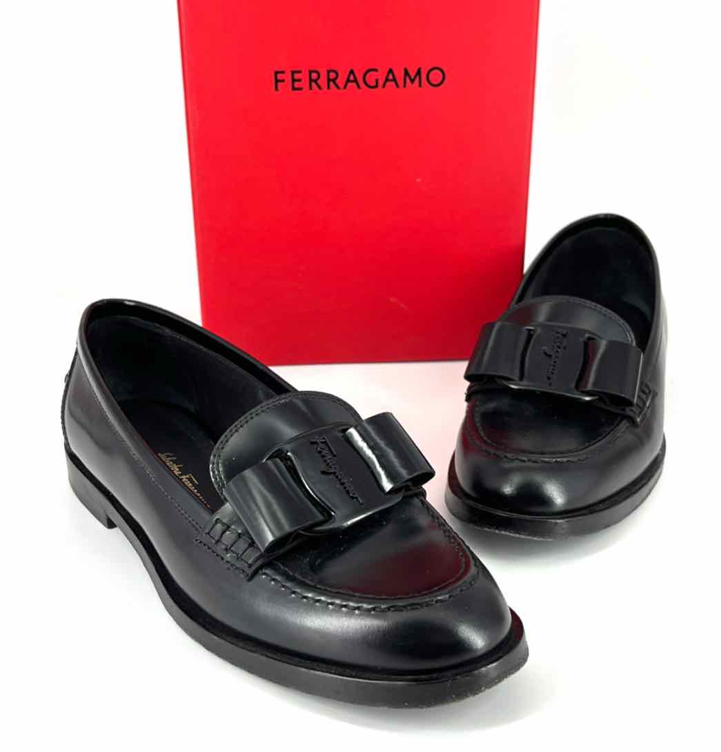 Shoe Size 8 FERRAGAMO Black Leather Luxury - Mules